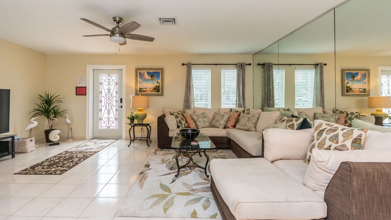 Photo of Livingroom in Lighthouse Point