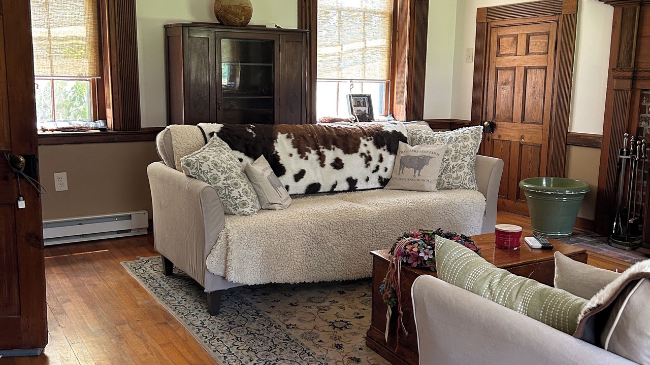 Photo of Livingroom in Saint Stephens Church
