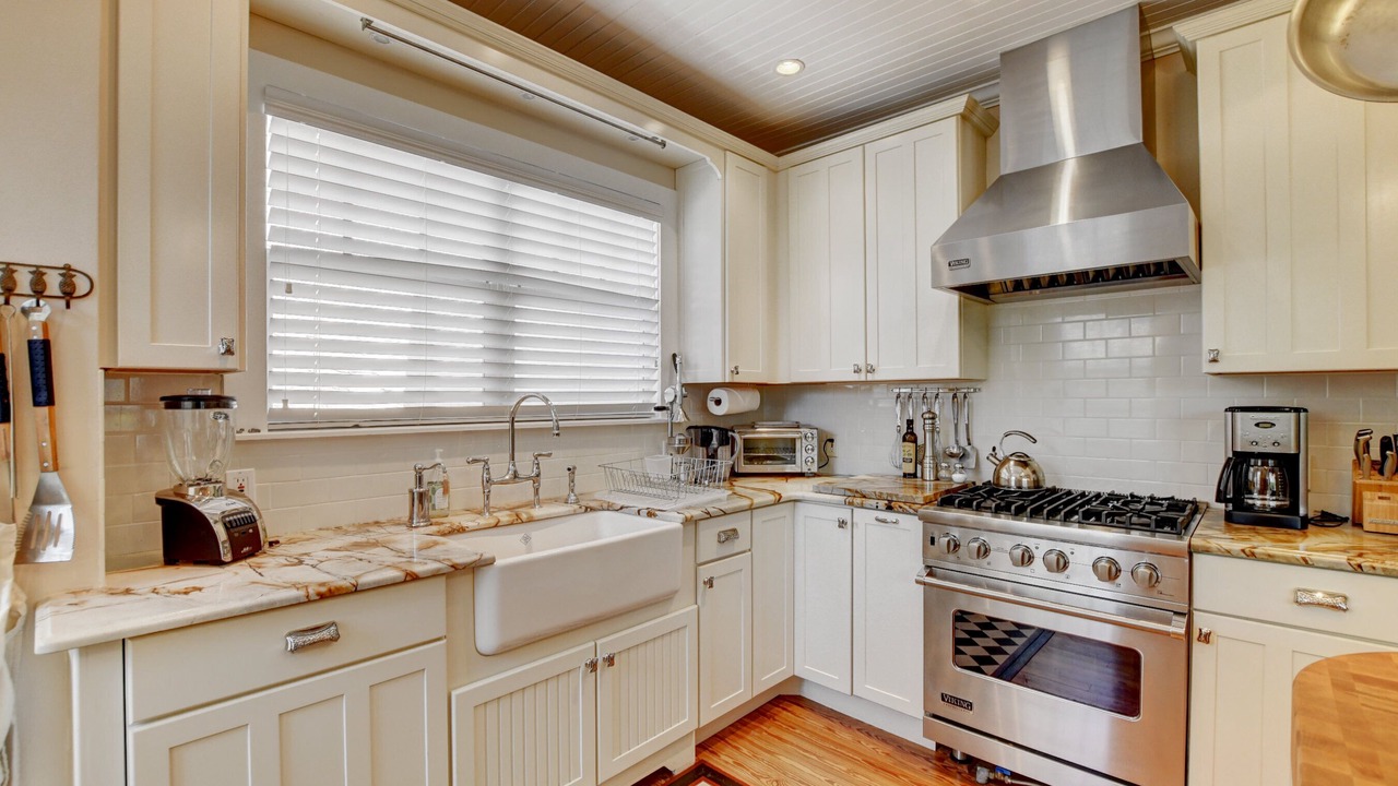 Photo of Kitchen in Del-Ida Park Historic District