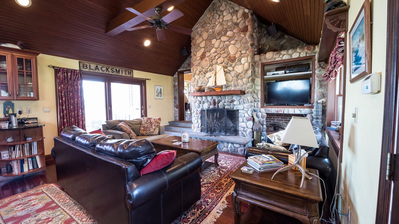 Photo of Livingroom in Cambridge