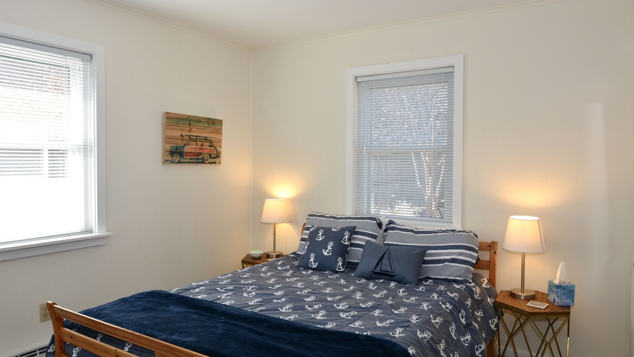 Photo of Bedroom in Country Club Estates