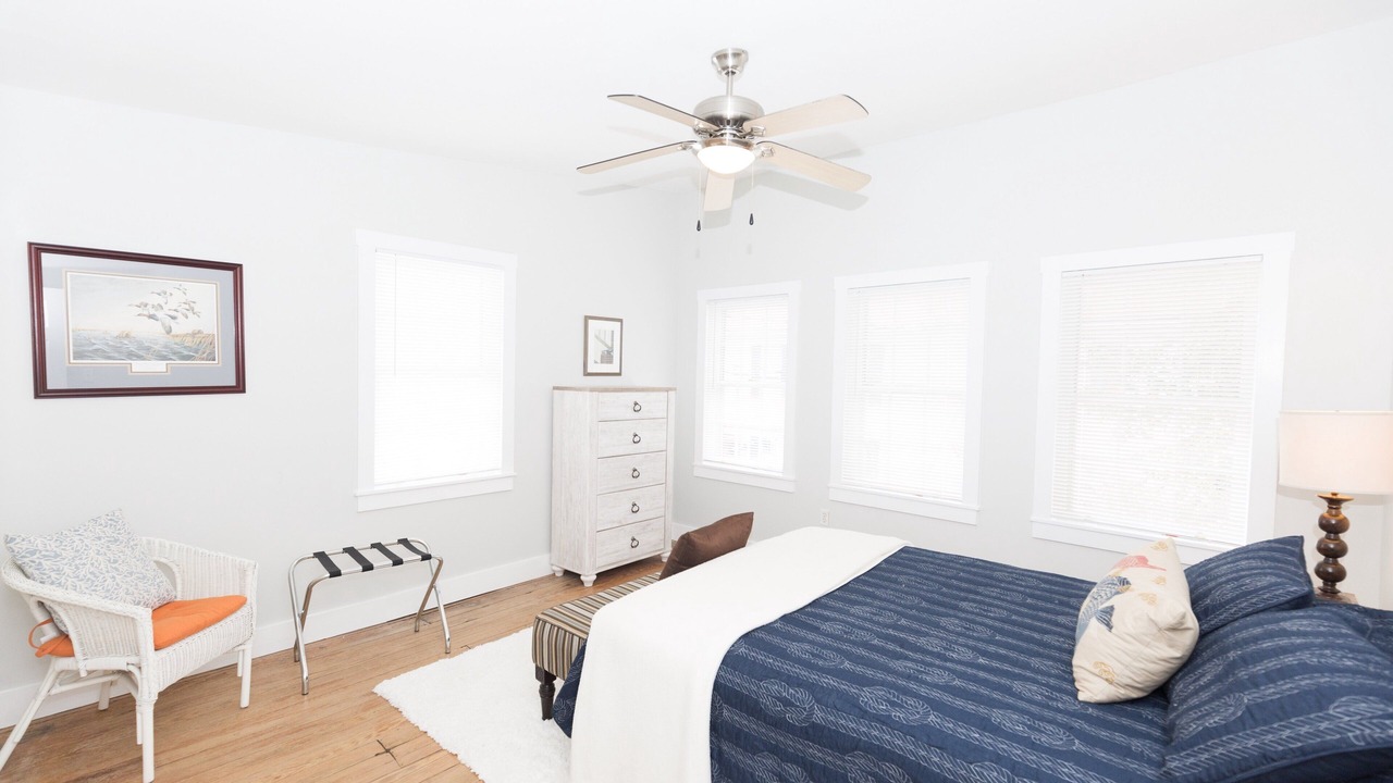 Photo of Bedroom in Historic District