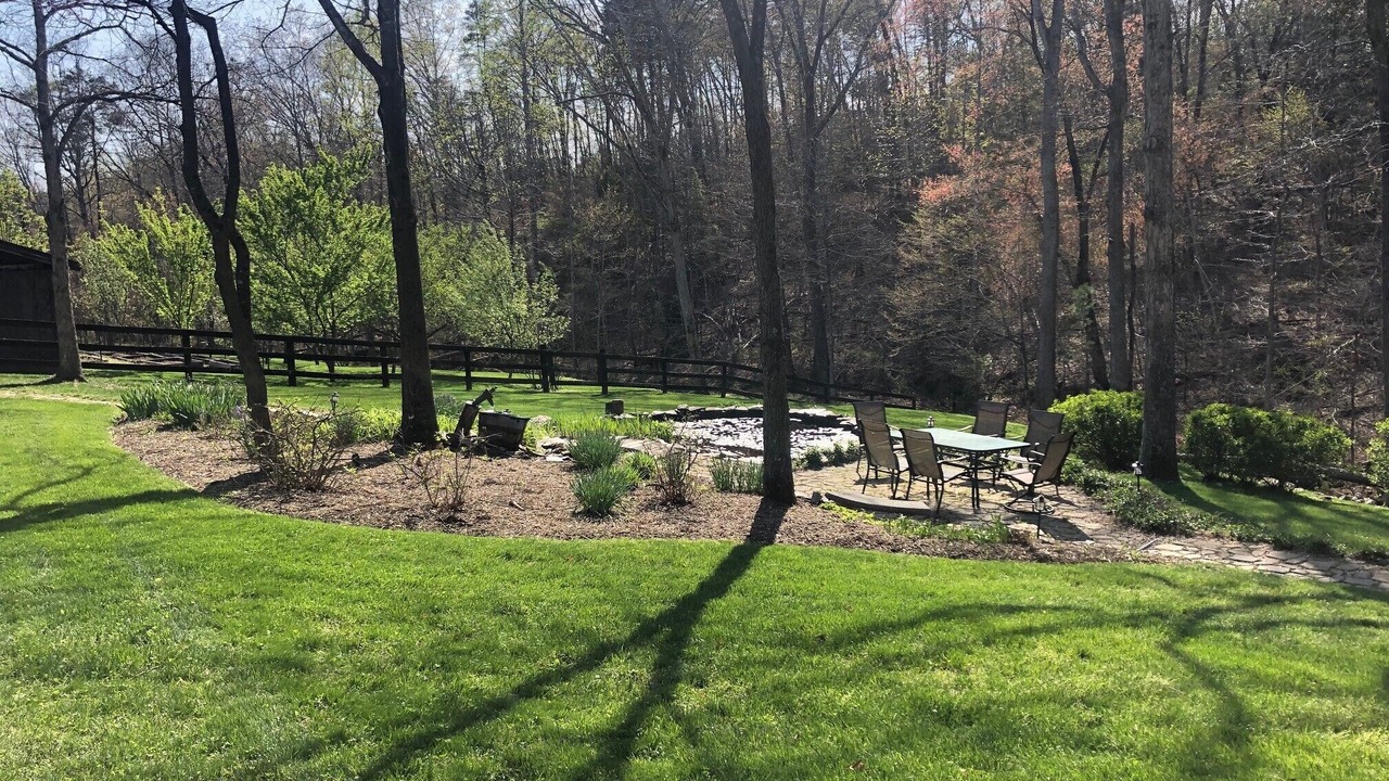 Photo of Outdoor in Boyd Tavern