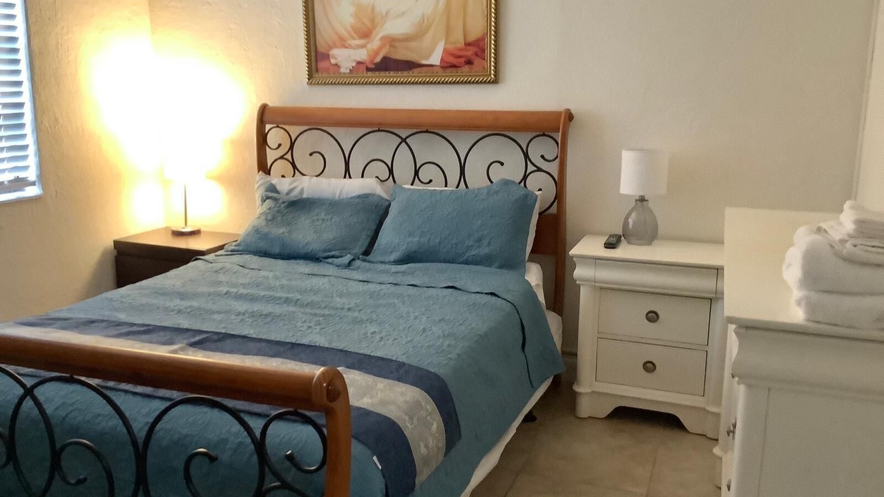 Photo of Bedroom in Highland Garden
