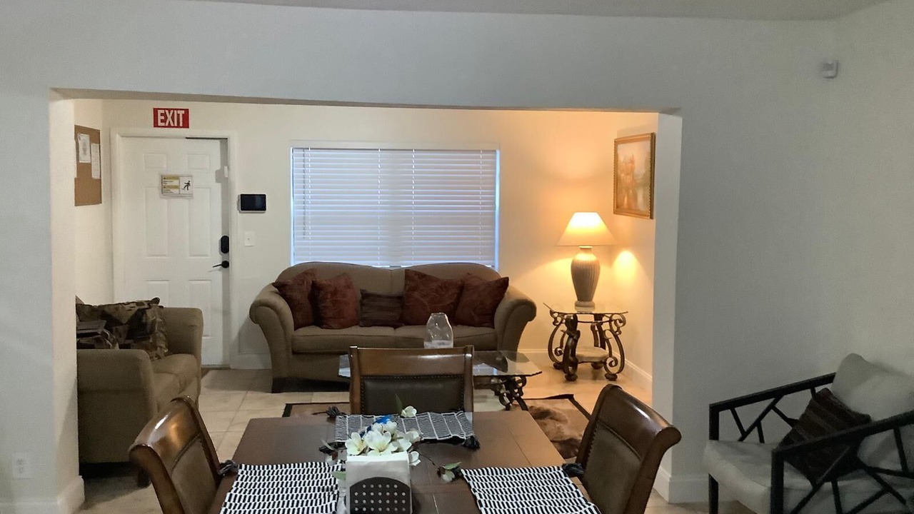 Photo of Livingroom in Highland Garden