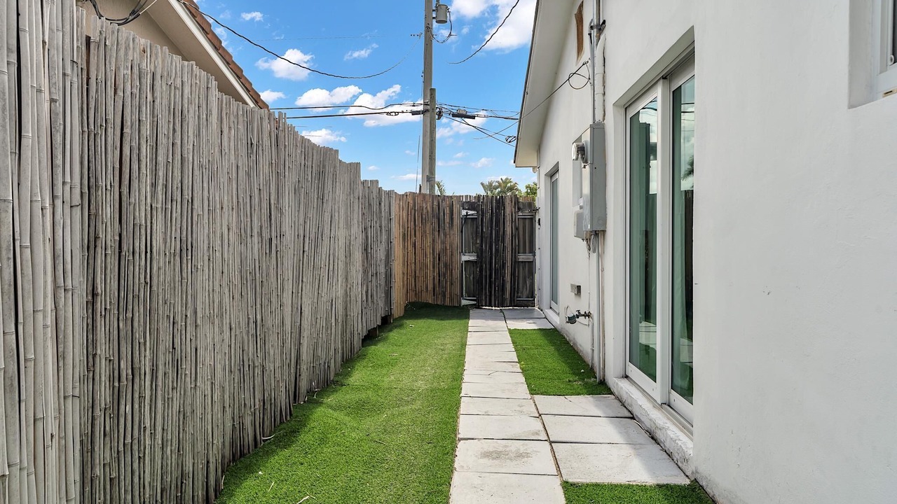 Photo of Outdoor in Pompano Isles