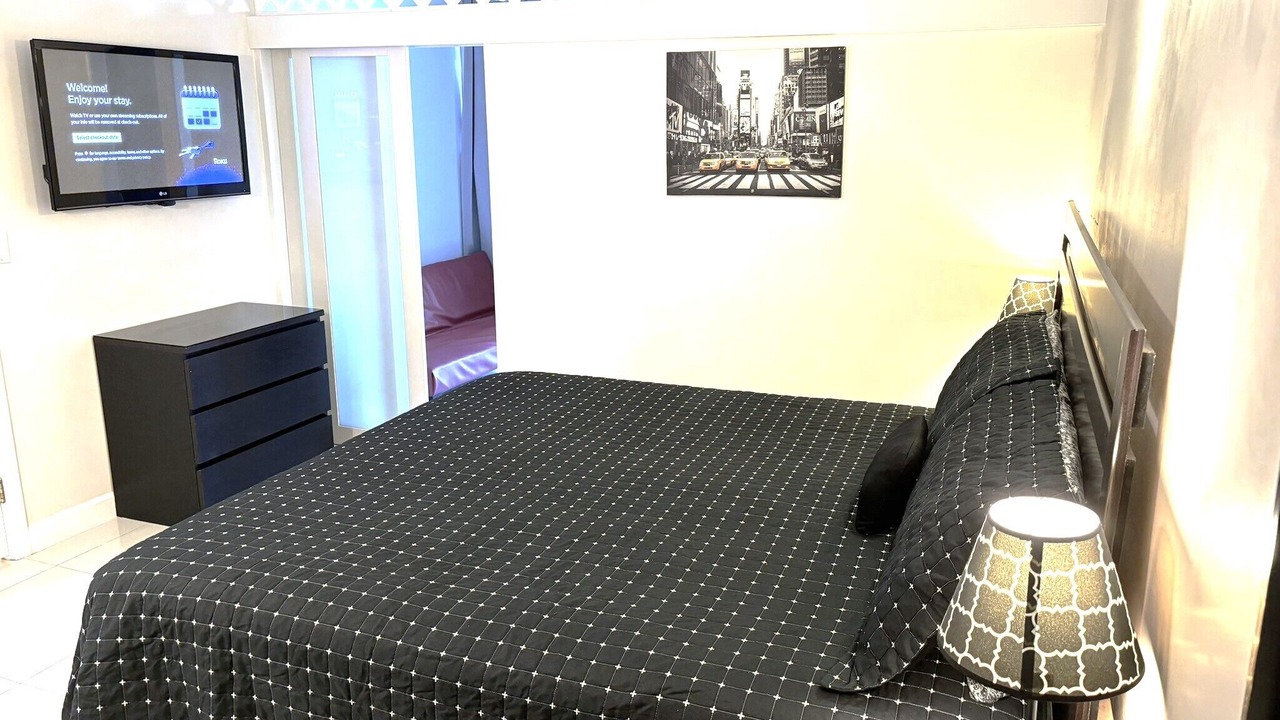 Photo of Bedroom in Galt Mile
