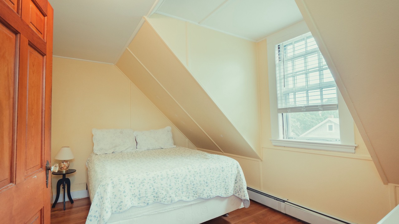 Photo of Bedroom in Mara Vista