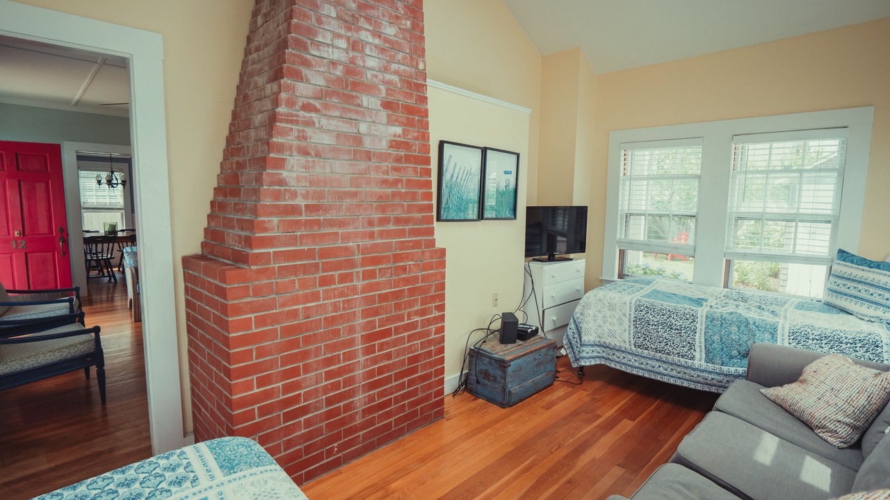 Photo of Bedroom in Mara Vista