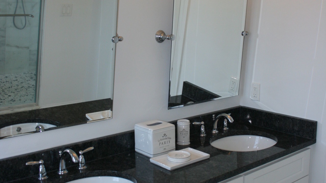 Photo of Bathroom in Stone Harbor