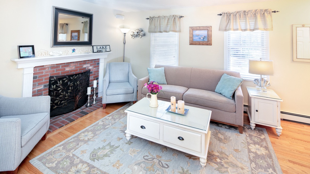 Photo of Livingroom in Mashpee