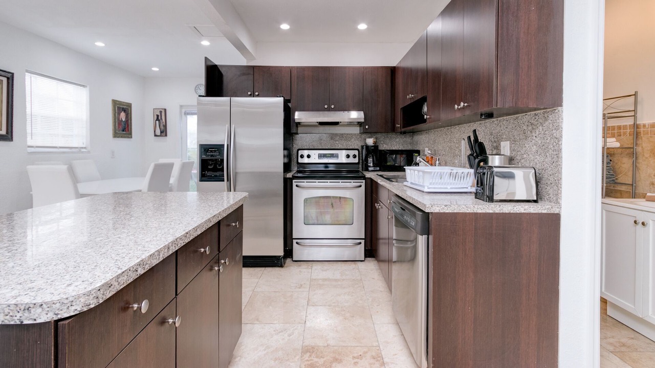 Photo of Kitchen in South Middle River