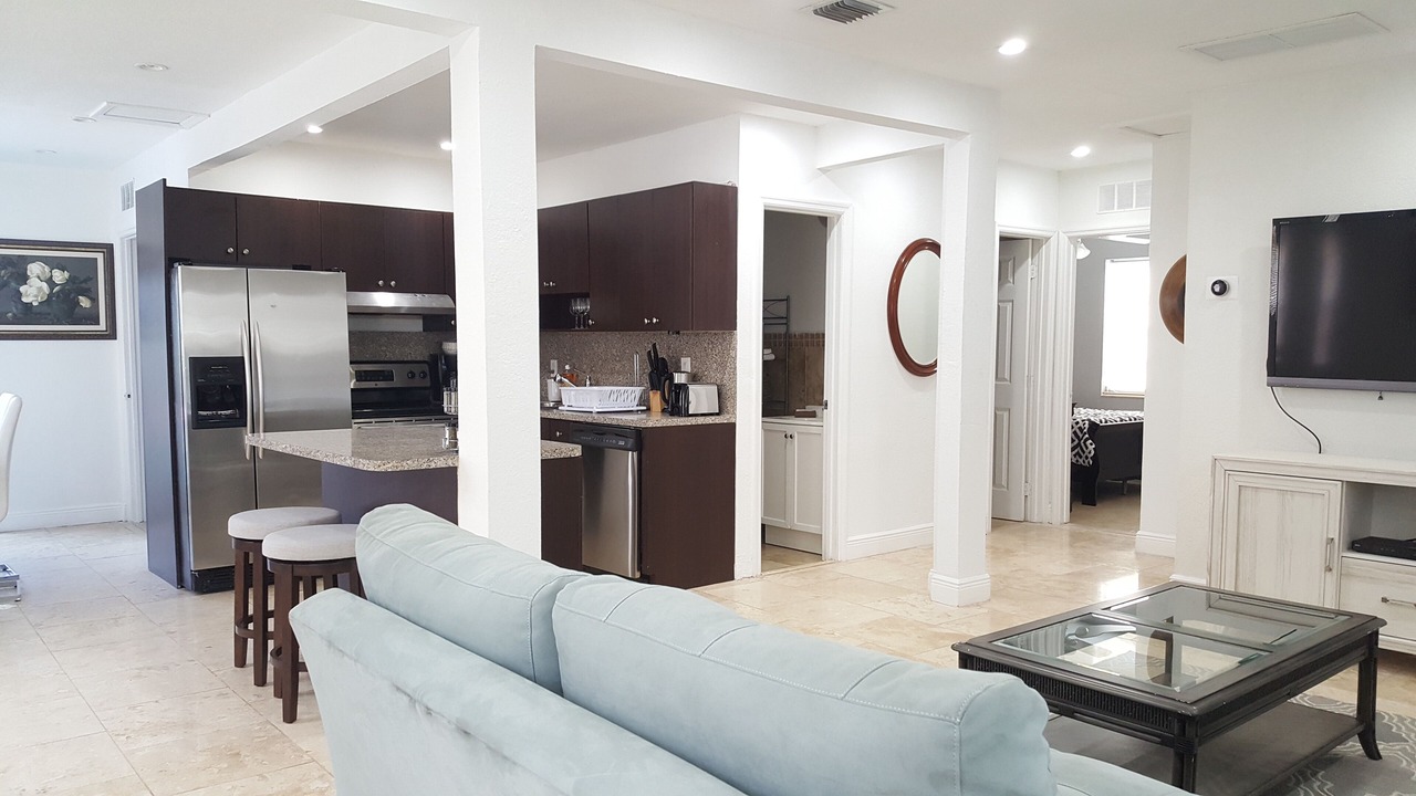 Photo of Livingroom in South Middle River