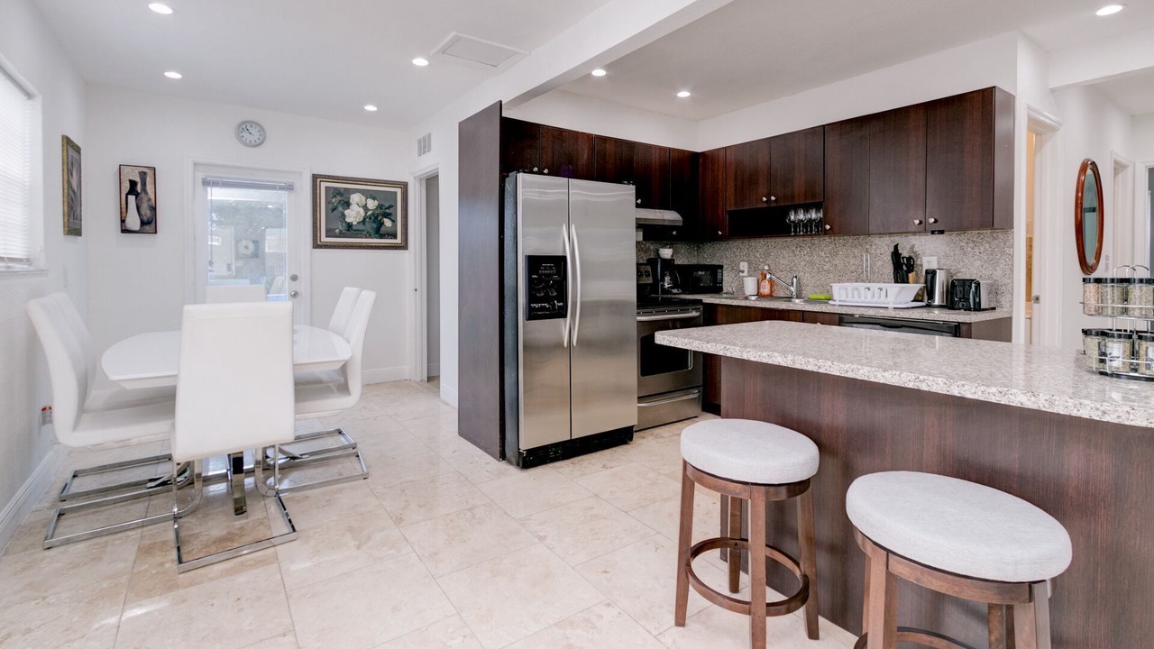 Photo of Kitchen in South Middle River