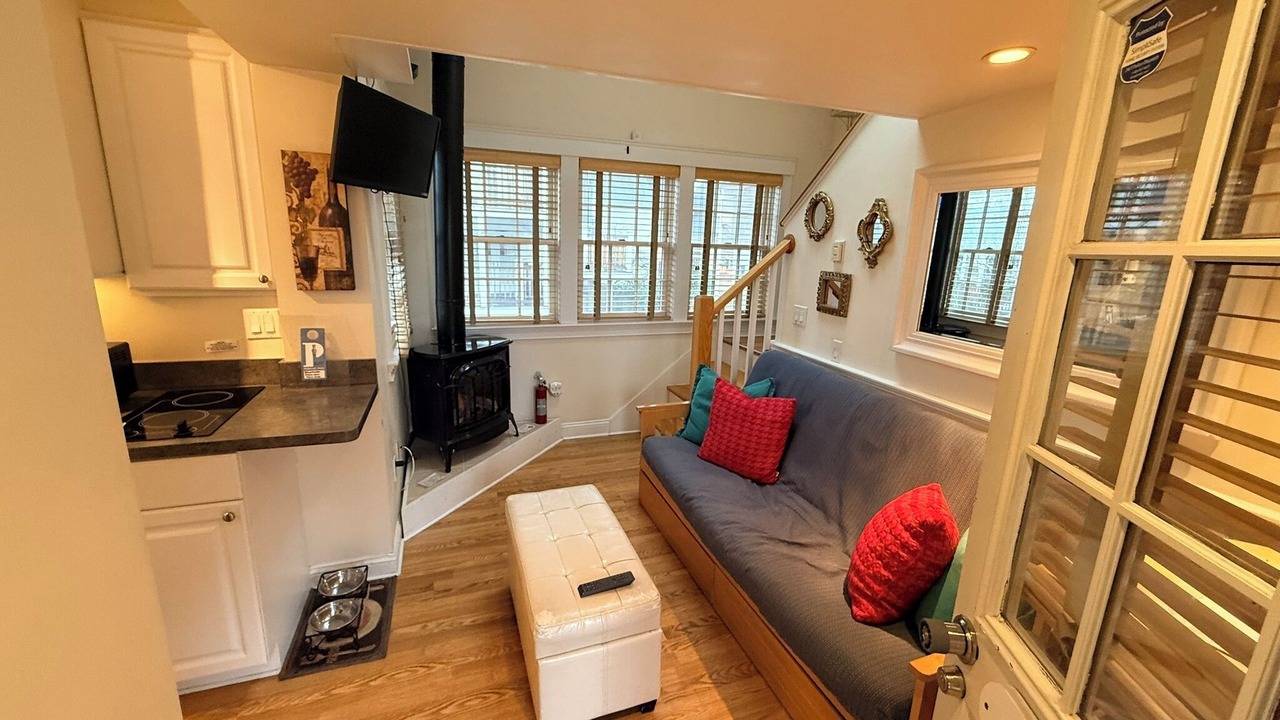 Photo of Livingroom in Provincetown