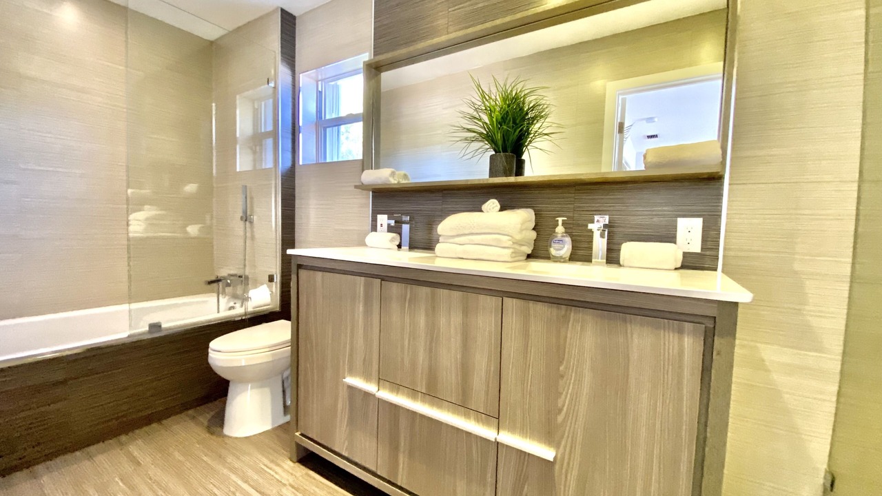 Photo of Bathroom in South Lake