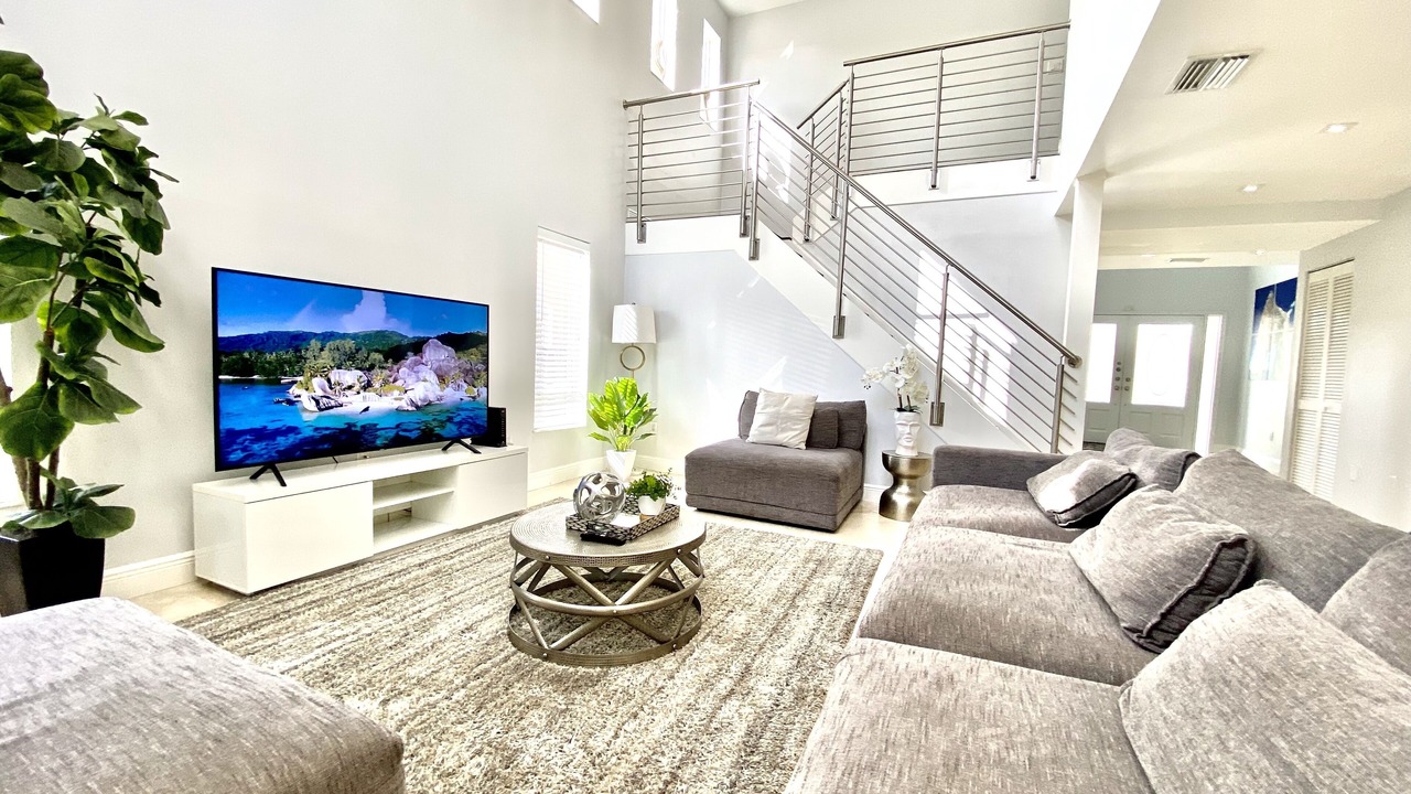 Photo of Livingroom in South Lake