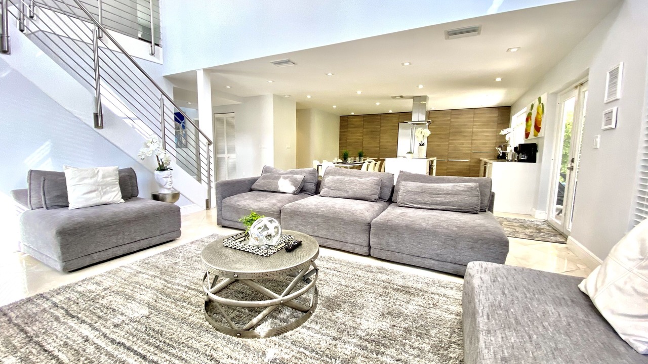 Photo of Livingroom in South Lake