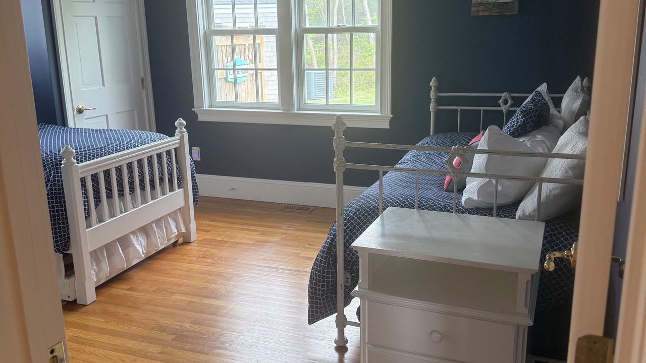 Photo of Bedroom in Tom Nevers