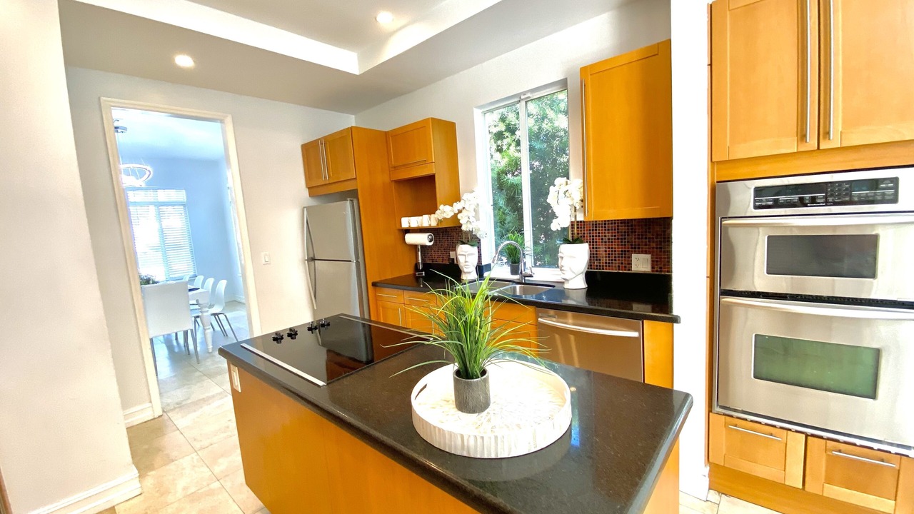 Photo of Kitchen in Hollywood Lakes