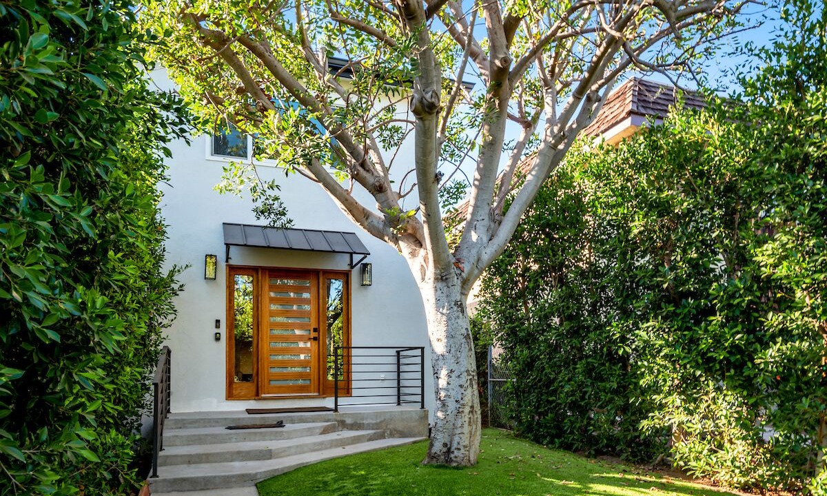 Photo of Outdoor in Sawtelle