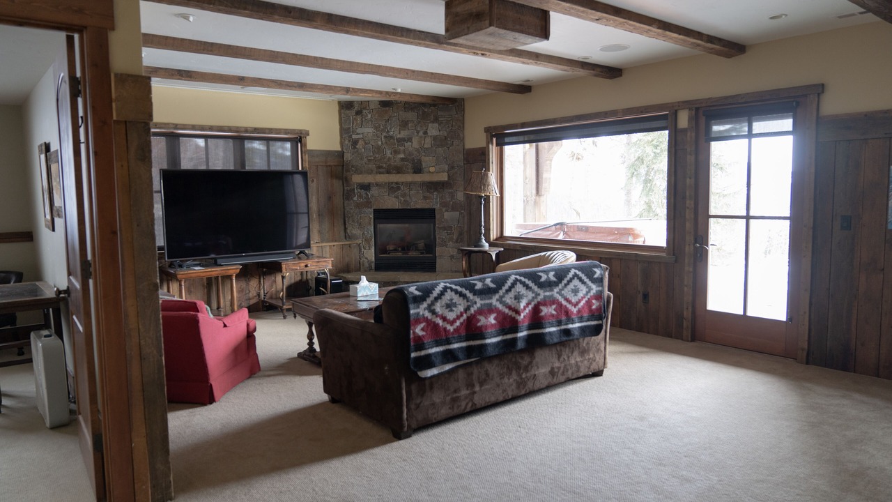 Photo of Livingroom in Whitefish