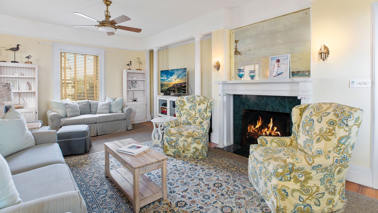 Photo of Livingroom in Cape May