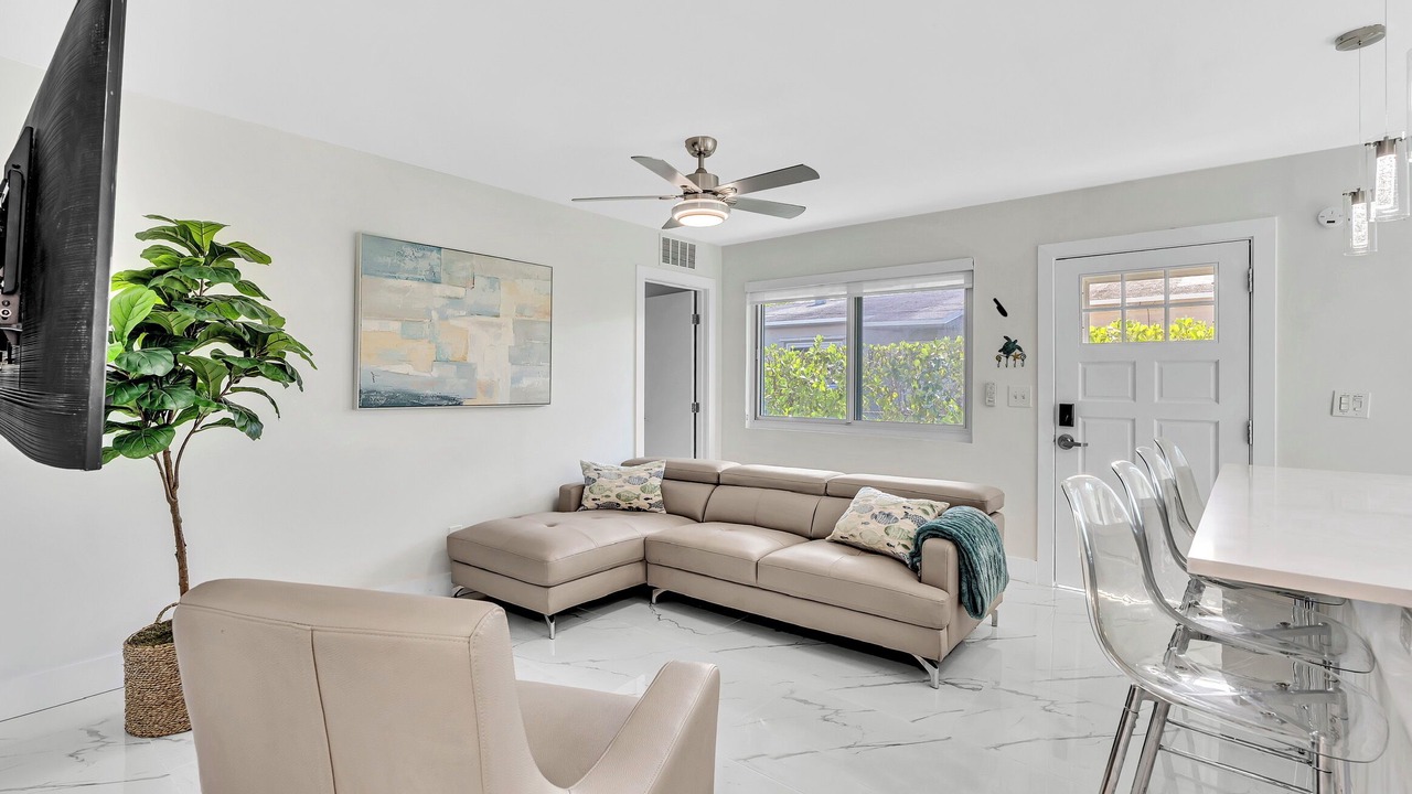 Photo of Livingroom in Melaleuca Gardens