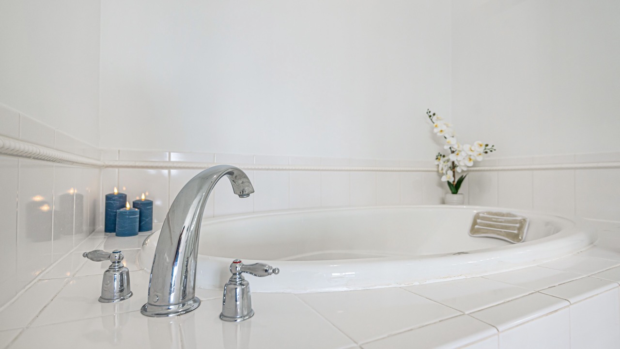 Photo of Bathroom in Sunset Island