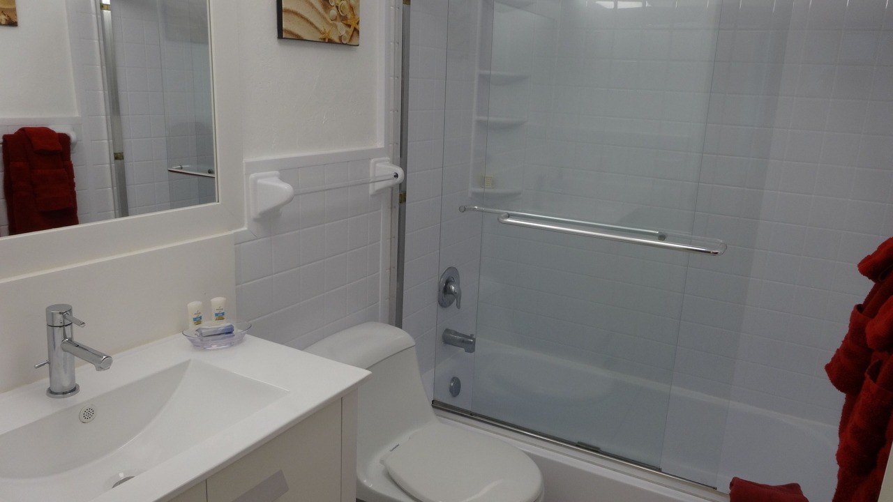 Photo of Bathroom in Galt Mile