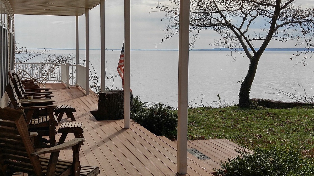 Photo of Patio Balcony in Cobb Island