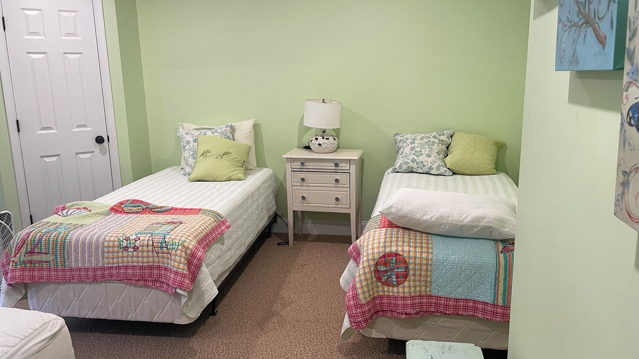 Photo of Bedroom in Cobb Island