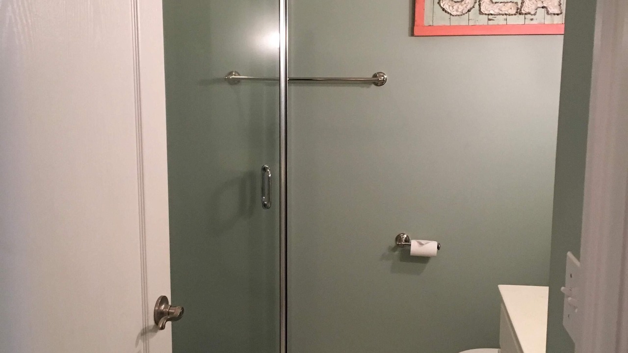 Photo of Bathroom in South Beach Haven