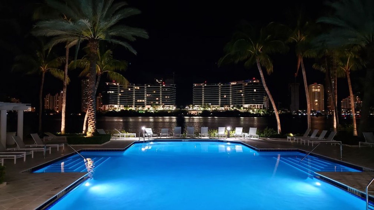Photo of Others in Aventura