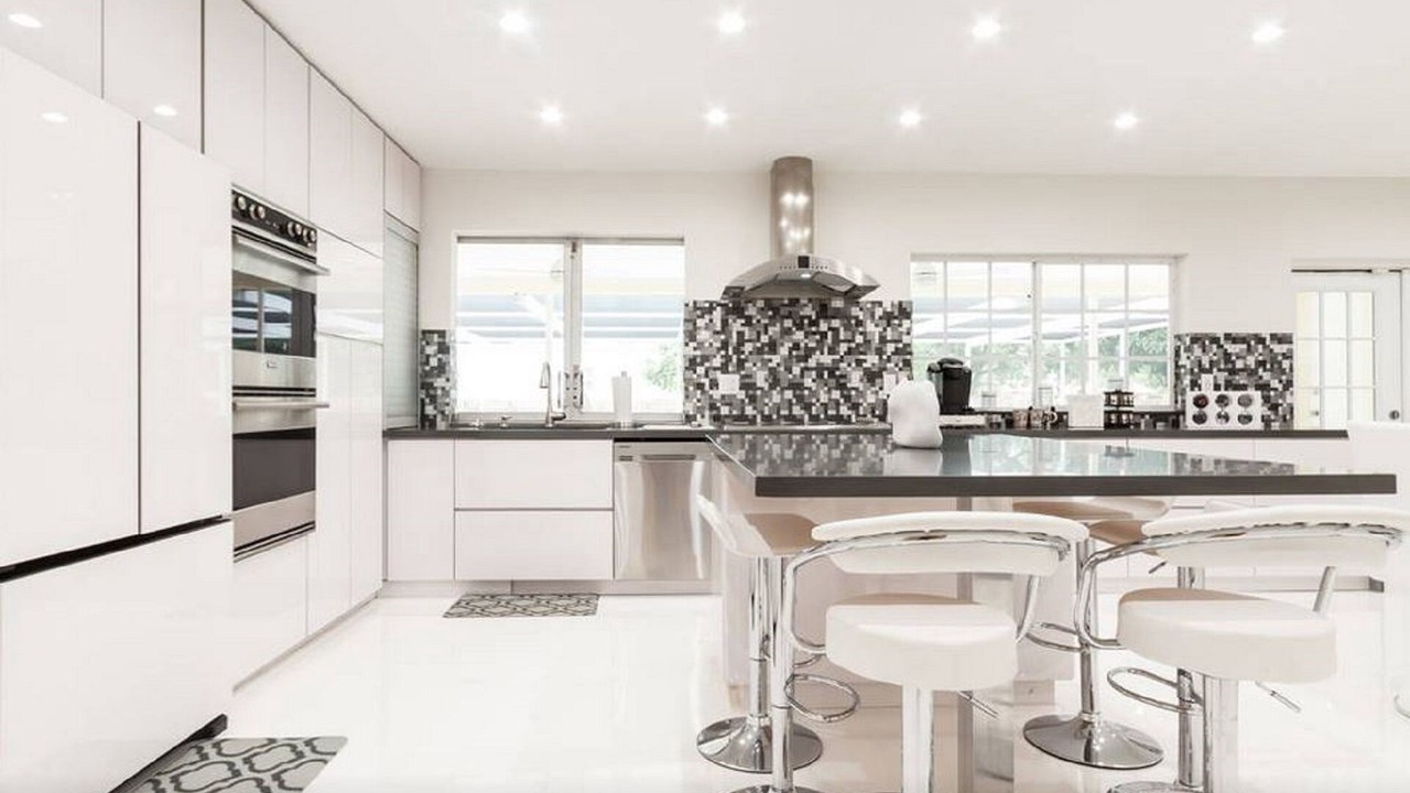 Photo of Kitchen in Hollywood Hills