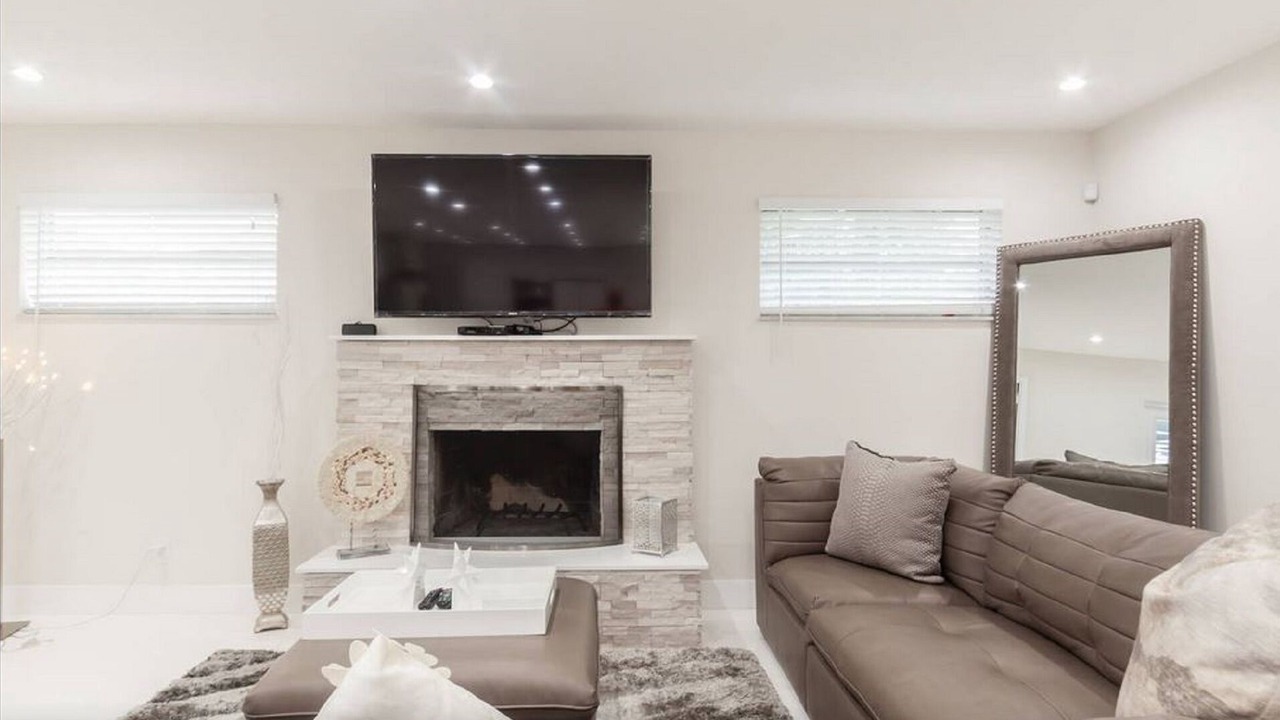 Photo of Livingroom in Hollywood Hills