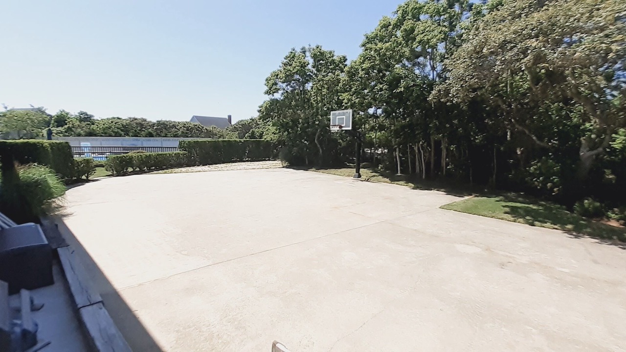Photo of Outdoor in Tom Nevers