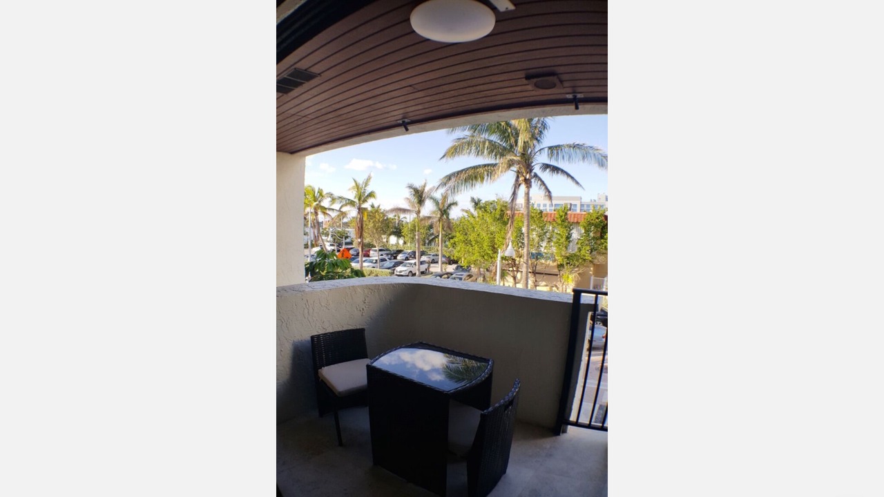 Photo of Outdoor in Hollywood