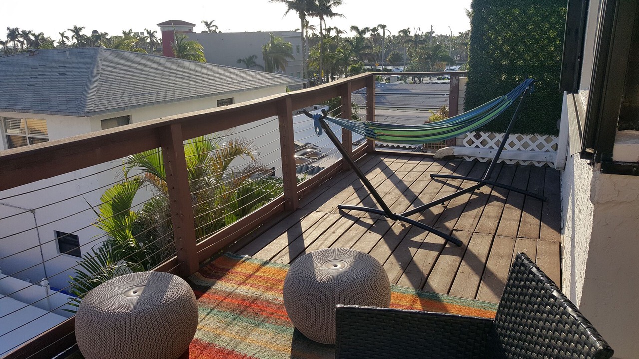 Photo of Patio Balcony in Hollywood