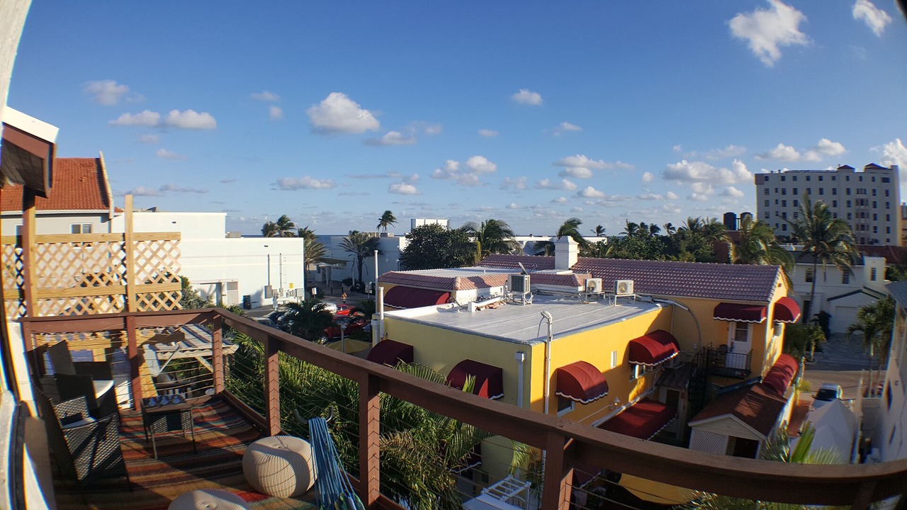 Photo of Outdoor in Hollywood