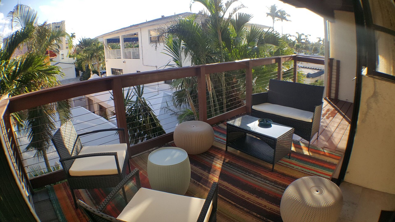 Photo of Patio Balcony in Hollywood