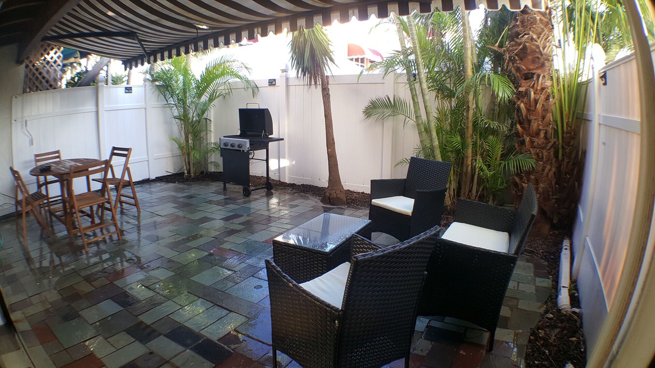 Photo of Outdoor in Hollywood