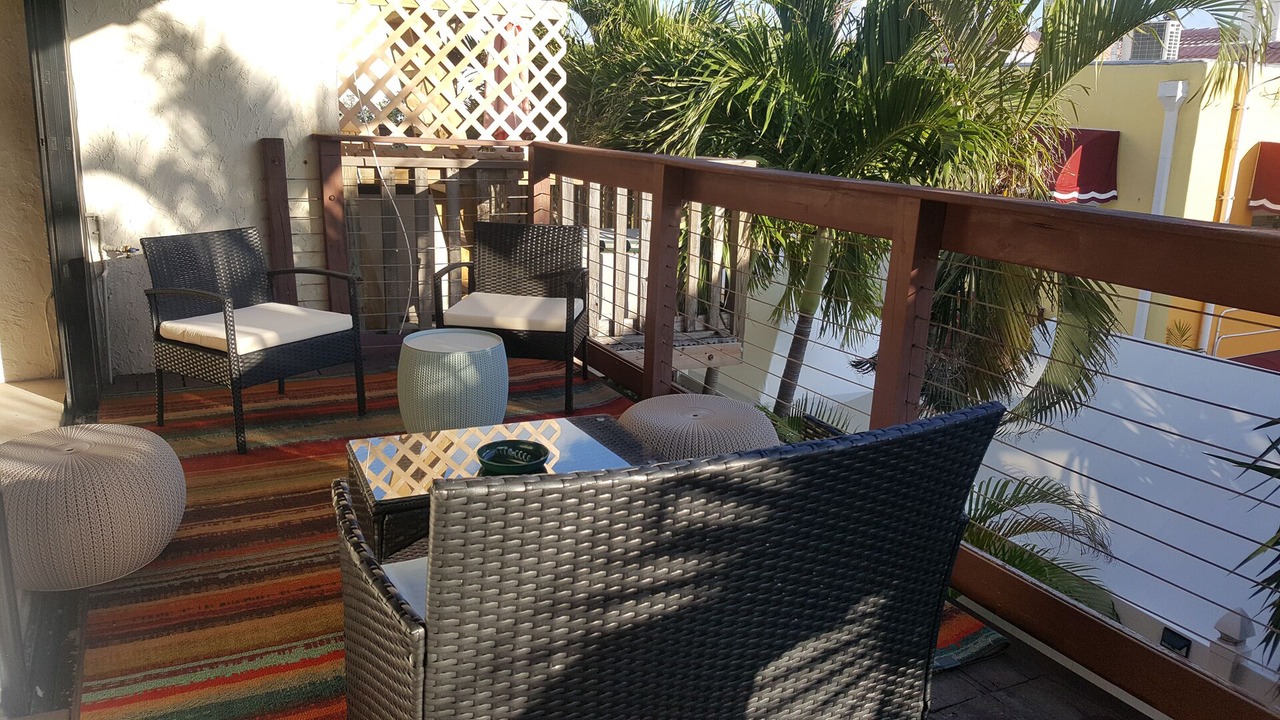 Photo of Patio Balcony in Hollywood