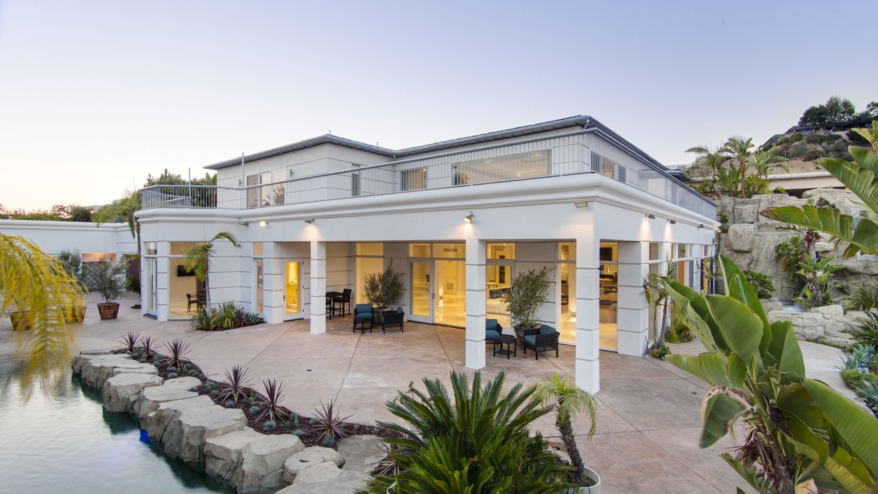 Photo of Outdoor in Trousdale Estates