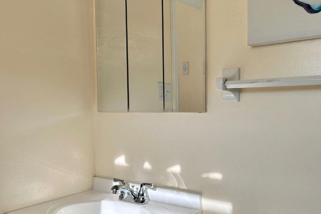 Photo of Bathroom in Lauderdale-by-the-Sea