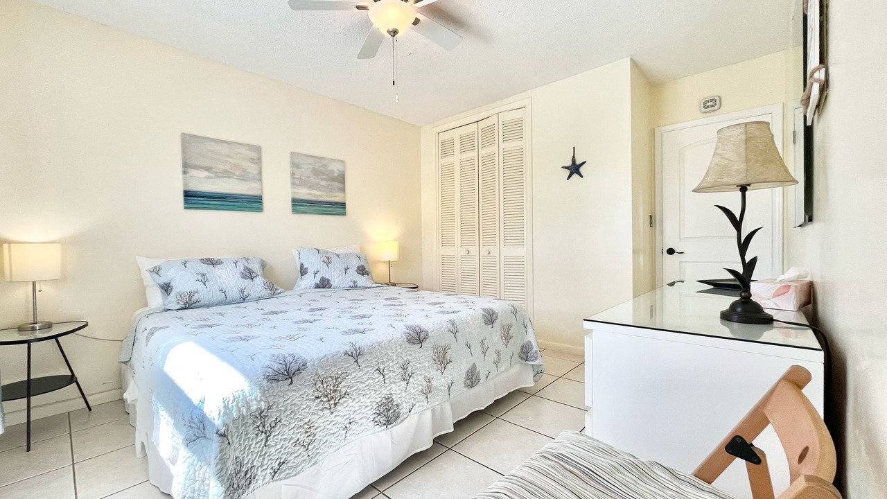 Photo of Bedroom in Lauderdale-by-the-Sea