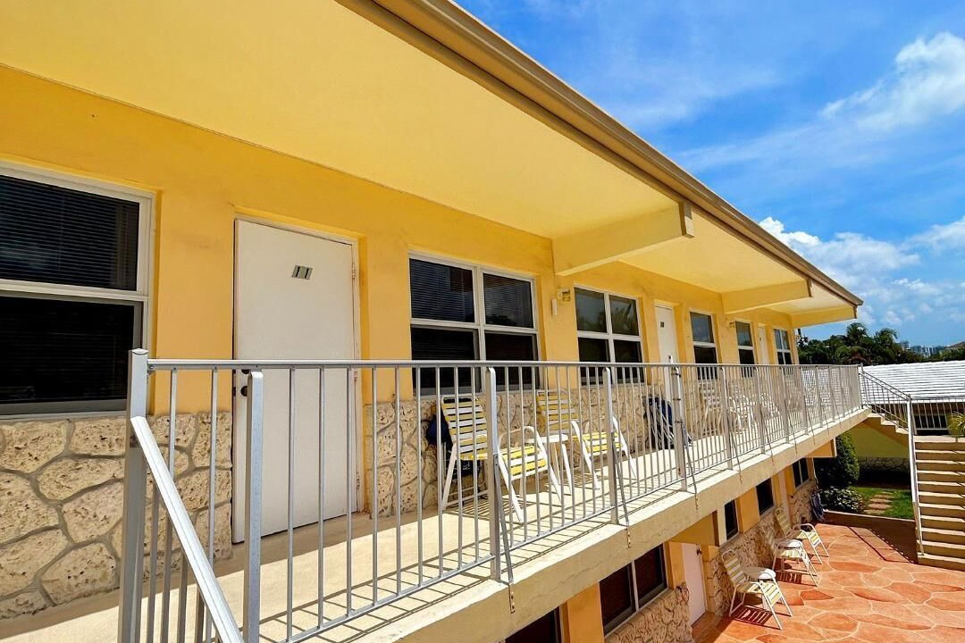 Photo of Patio Balcony in Lauderdale-by-the-Sea