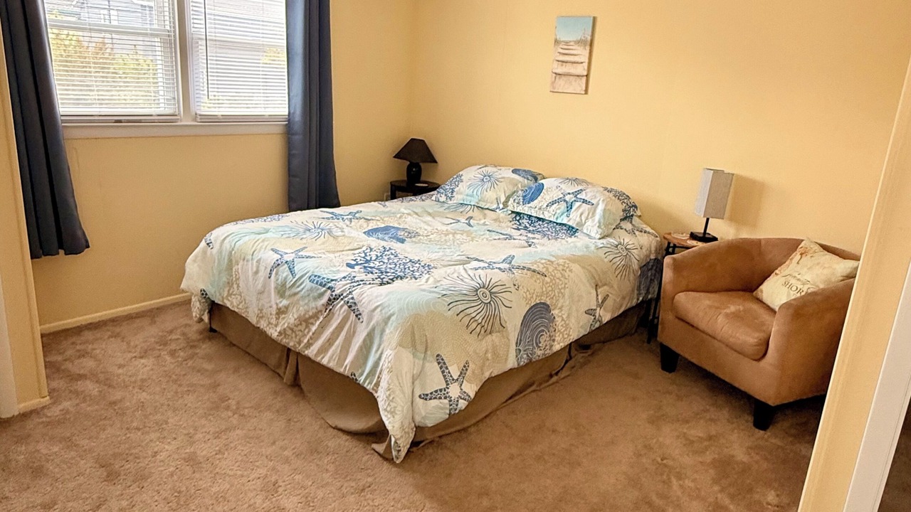 Photo of Bedroom in Ship Bottom