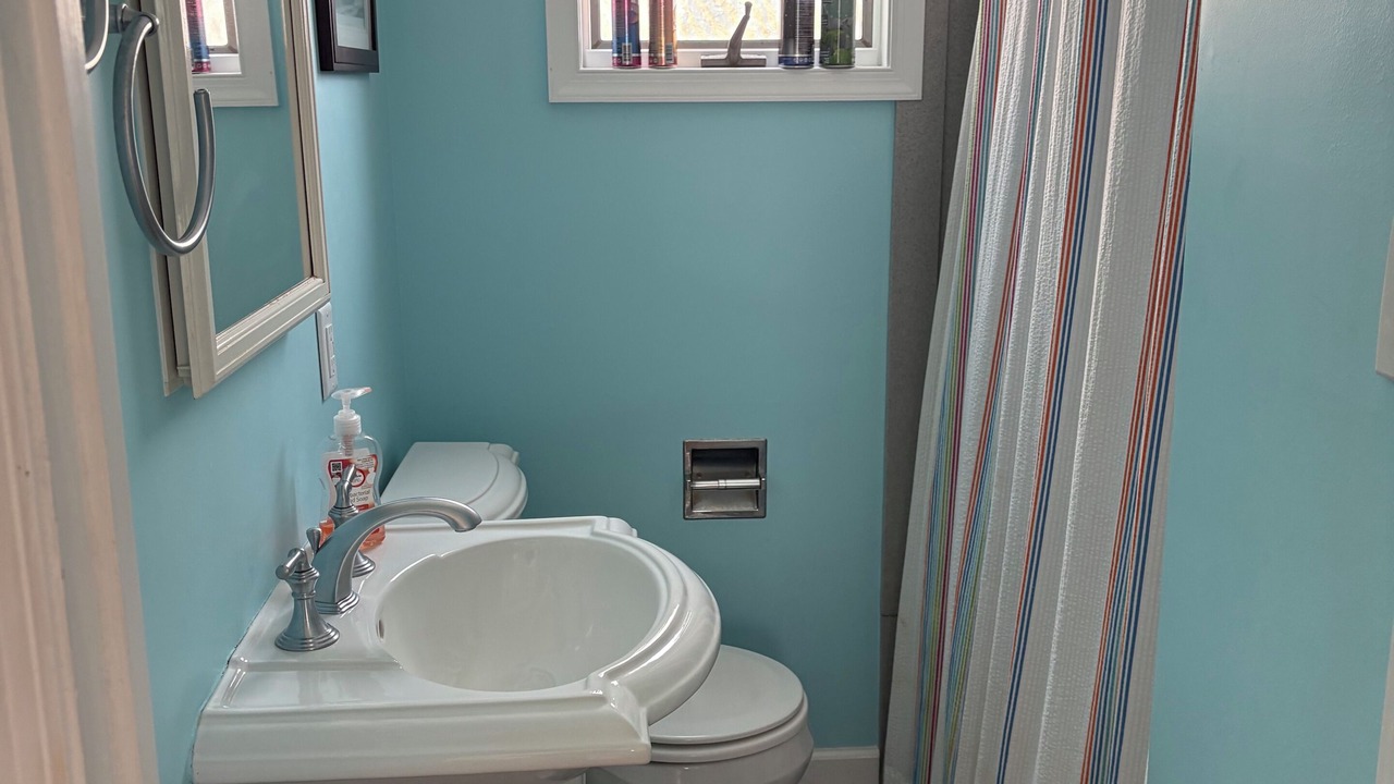 Photo of Bathroom in Beach Haven Gardens