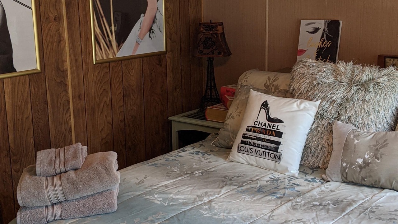 Photo of Bedroom in Grimstead